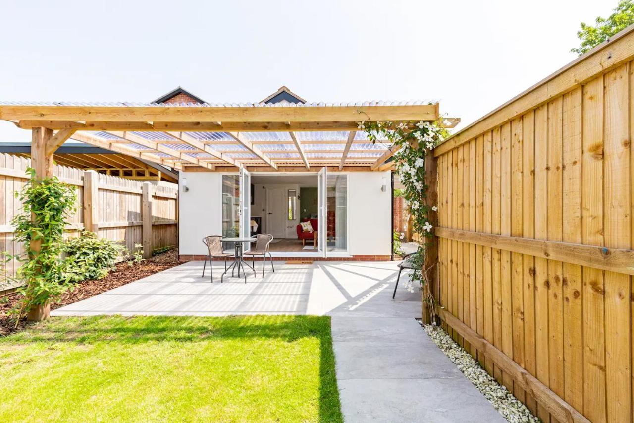 Charming Chester Studio With Private Garden & Free Parking Esterno foto