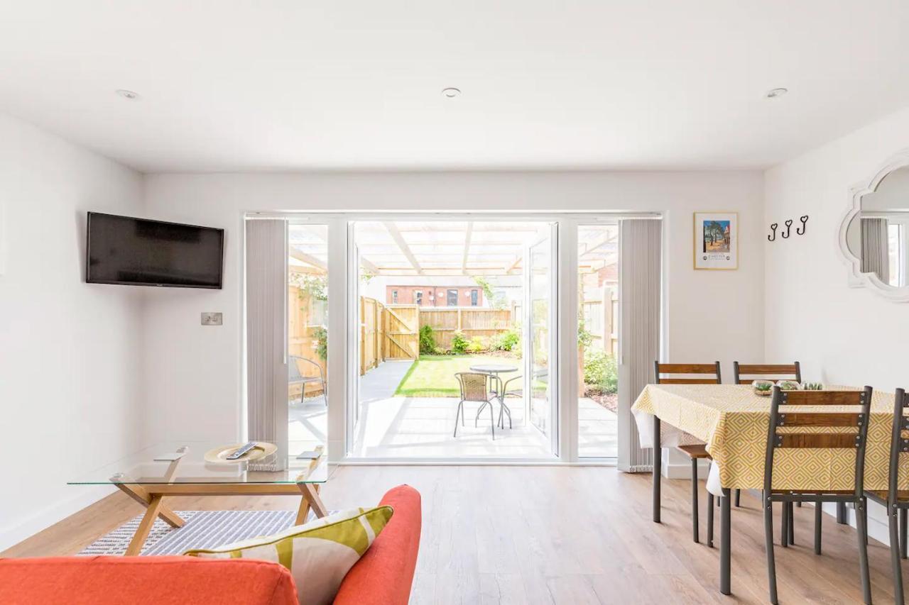 Charming Chester Studio With Private Garden & Free Parking Esterno foto