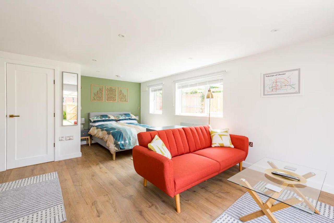 Charming Chester Studio With Private Garden & Free Parking Esterno foto